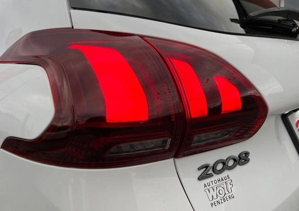 Peugeot 2008 cena 49900 przebieg: 150789, rok produkcji 2017 z Frombork małe 704